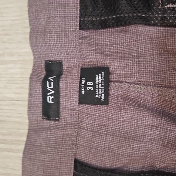 RVCA All Time Size 38 Men's Brown Shorts - Picture 3 of 5